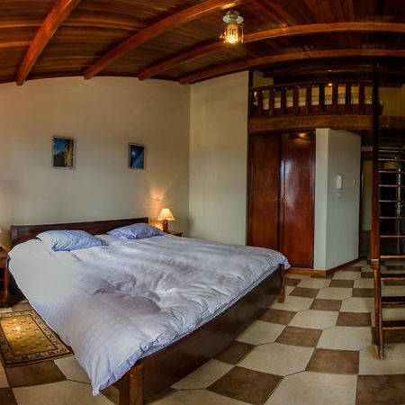 Hotel Santa Cruz 瓦拉斯 外观 照片