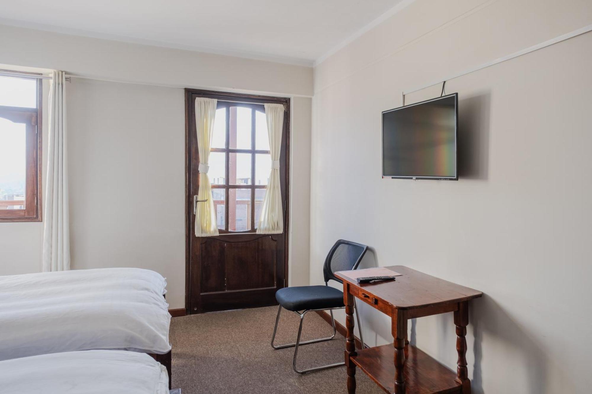 Hotel Santa Cruz 瓦拉斯 外观 照片